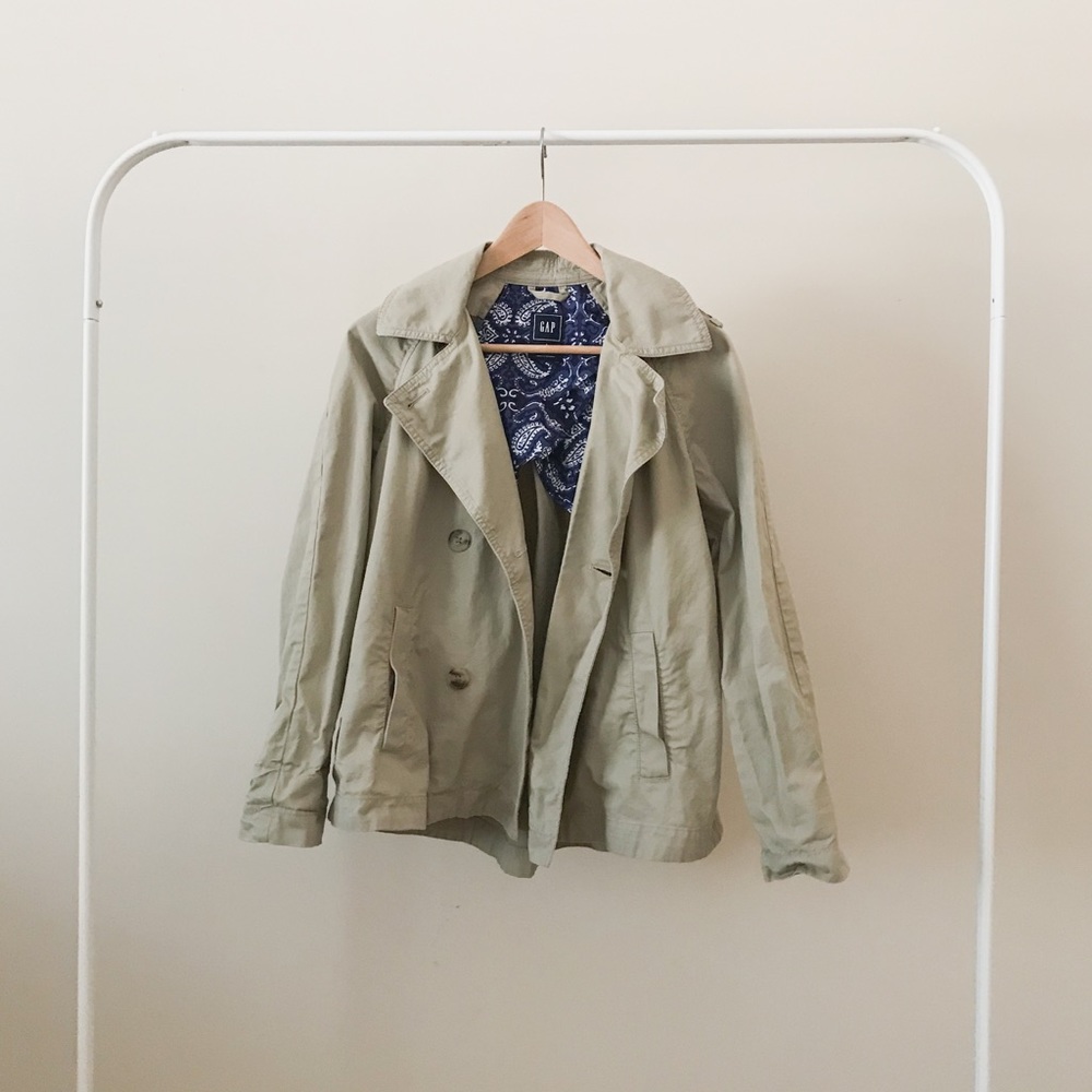 | Gap | Khaki Crop Trench Coat | Size S |